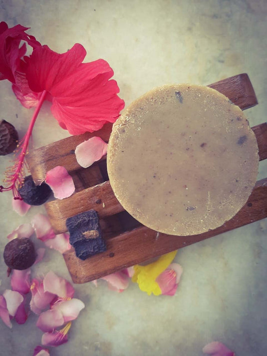 Natural Shampoo bar: Shikakai & Herbs (100 g, One bar)