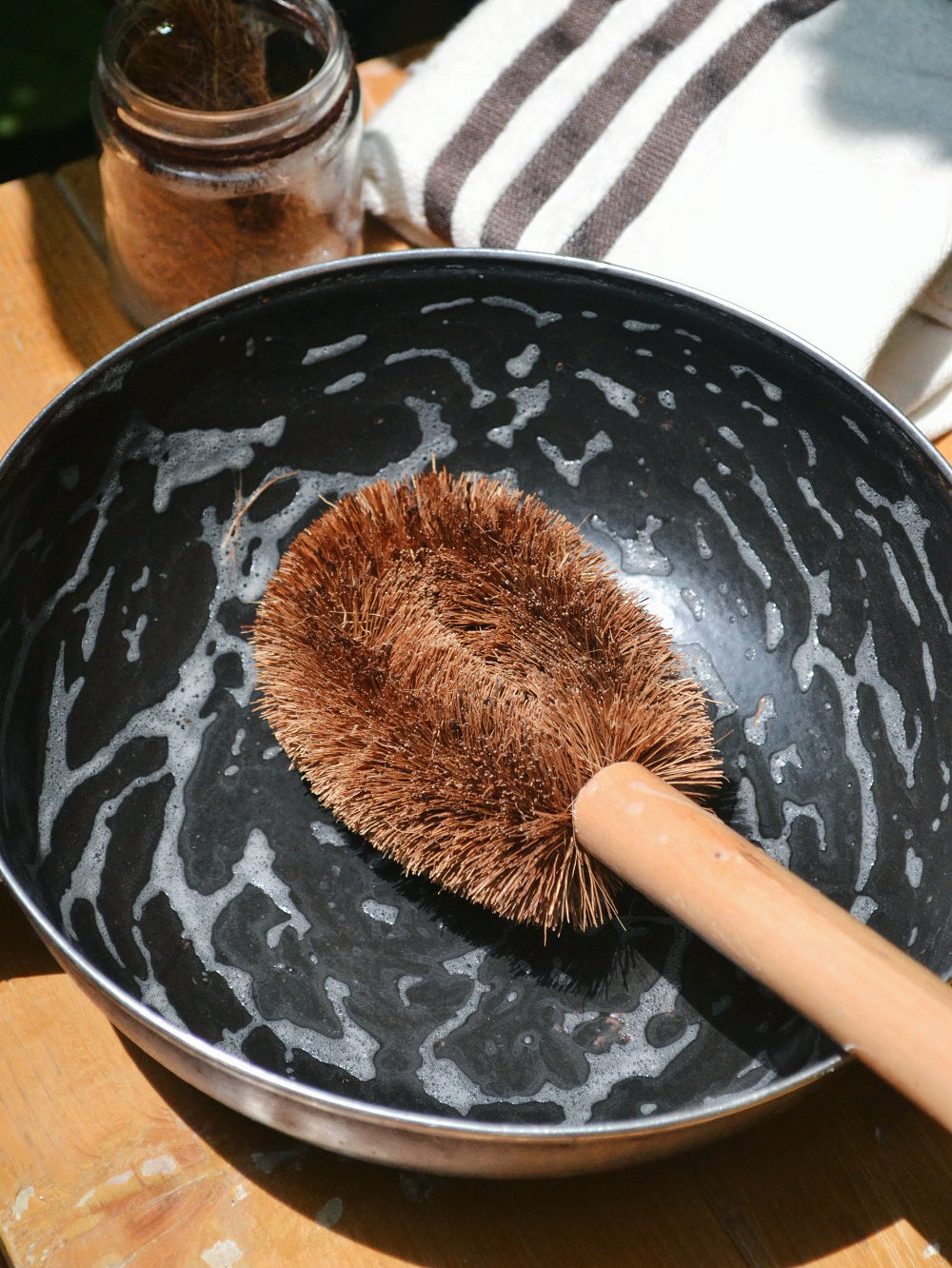 Coconut Fiber -Long Handle Pot Brush