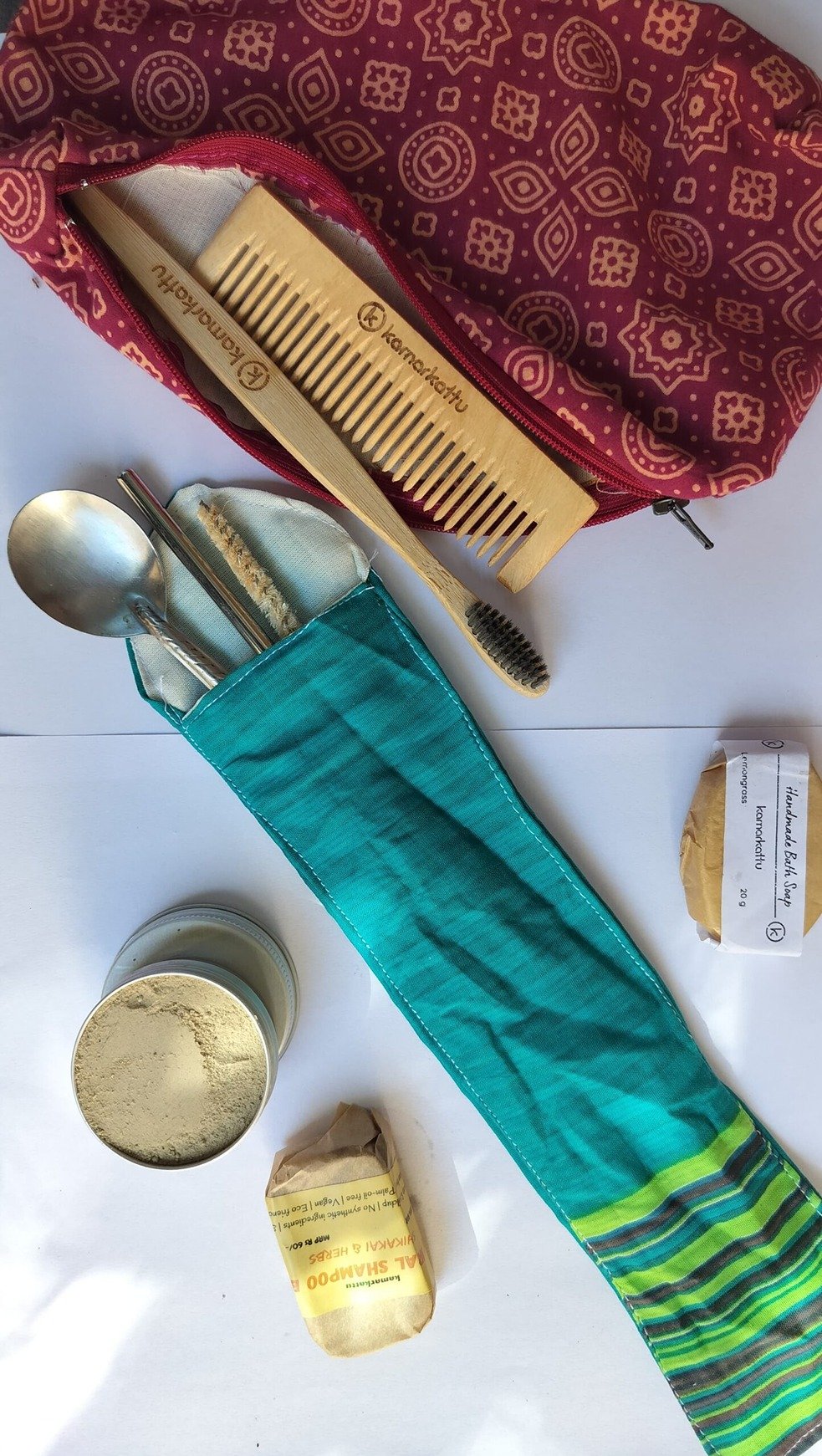 Travel kit - Pouch with all essentials