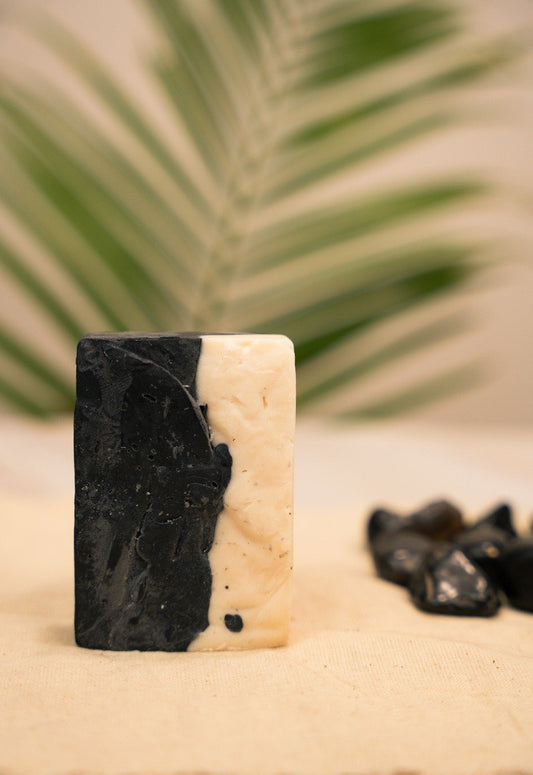 Charcoal Shea Bar (55 gm)